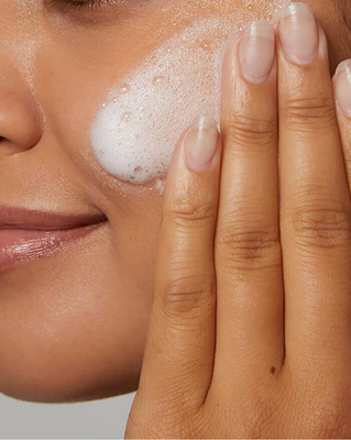 Hydrating Cream-to-Foam Cleanser_img_2