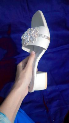 Ladies stylish beautiful design comfort flat sandals_img_2