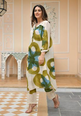 2 Piece OFF WHITE NORA  CO-ORD SET_img_3