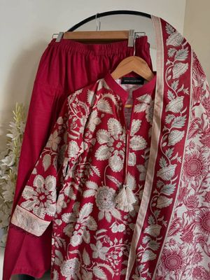 Red Leaf Three Piece_img_0