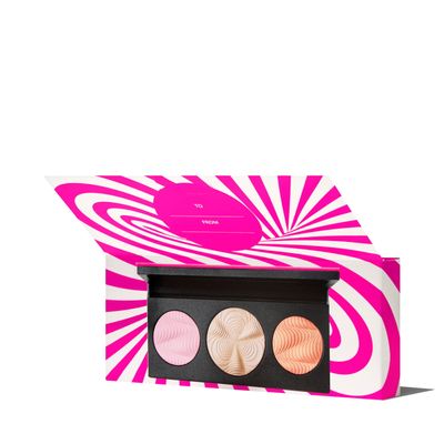 MAC Cosmetics – Step Bright Up Extra Dimension Skinfinish Palette_img_0