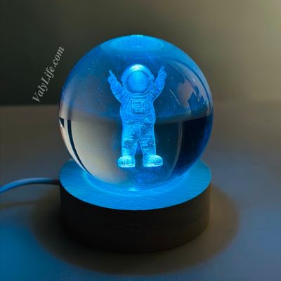 Astronaut 3D Crystal Ball Night Light_img_3