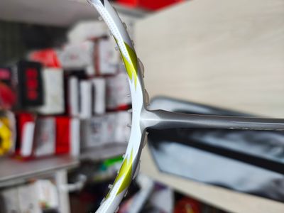 VSE Kriss Sword XP Badminton Racket_img_3