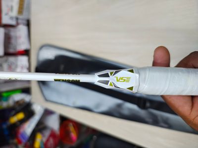 VSE Kriss Sword XP Badminton Racket_img_4