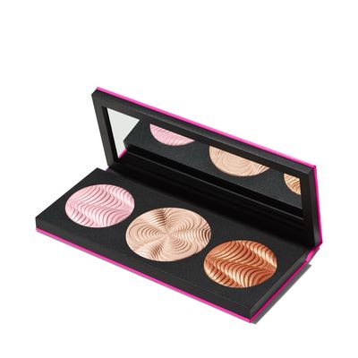 MAC Cosmetics – Step Bright Up Extra Dimension Skinfinish Palette_img_1