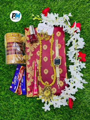 আকর্ষণীয় শাড়ি গিফ্ট কম্বো প্যাকেজ