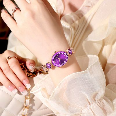 Cross-border Explosions Foreign Trade Women's Watch Waterproof Fashion Trend Luminous Light Luxury Calendar Elegant All-match Bracelet Women's Watch_img_2