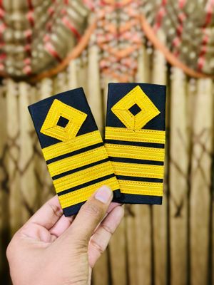 Captain Epaulet_img_1