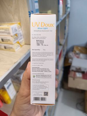 Blue LightUV Doux Blue Light Sunscreen Gel with SPF 50, PA+++ 50g_img_2