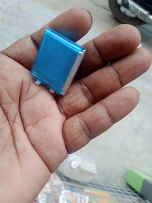 (CODE-11) MINI LITHIUM POLYMER 3.7VBATTERY._img_1