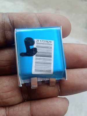 (CODE-11) MINI LITHIUM POLYMER 3.7VBATTERY._img_8