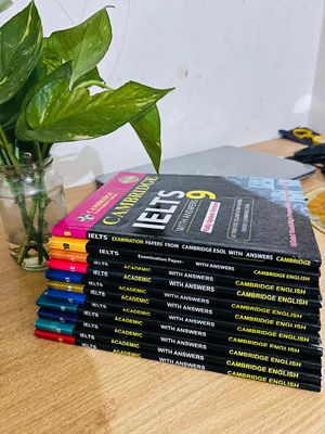 Academic Cambridge IELTS Books 10 to 20 ( 11pcs)_img_1