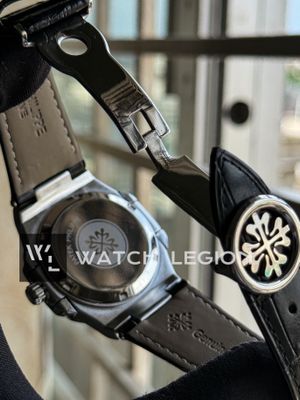 PATEK NAUTILUS QUARTZ BLACK DIAL BLACK BELT_img_1