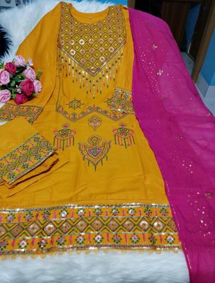 Pakistani Inspired Readymade Sequence 3Piece Set_img_1