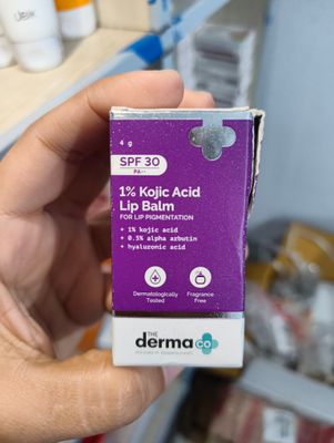 The Derma Co 1% Kojic Acid Lip Balm SPF 30++ 4g_img_1