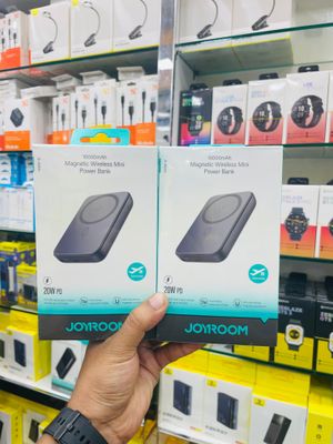 Joyroom JR-W020 20W 10000mAh Magnetic Power Bank_img_1