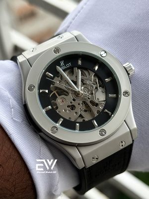 HUBLOT AUTOMATIC VELVET BELT SILVER CASE BLACK DIAL_img_2