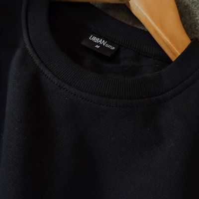 Black Oversized Sweatshirt_img_2