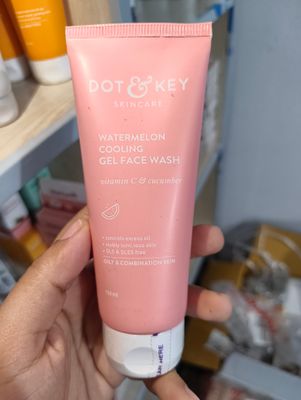 Dot & Key Watermelon + Vitamin C Gel Face Wash 100ml_img_1