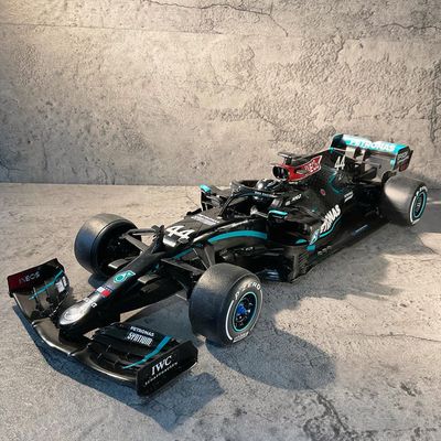 1:18 Scale Mercedes-AMG F1 W11 EQ Performance remote-controlled car._img_2