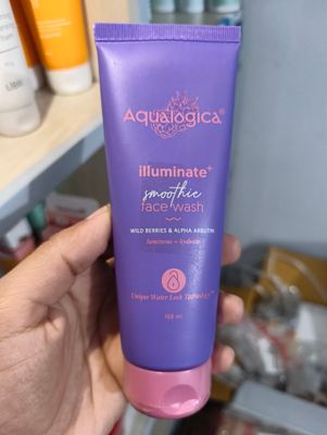 Aqualogica IIIuminate+ Smoothie Face Wash with Wild Berries & Alpha Arbutin for Luminous Glow - 100ml_img_1