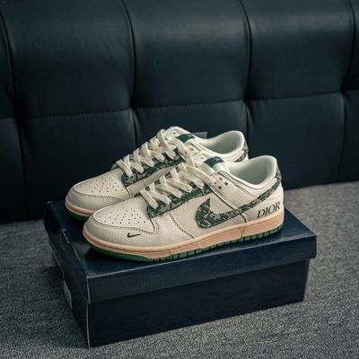 Nike SB Dunk Low x Dior  (1:1)_img_3