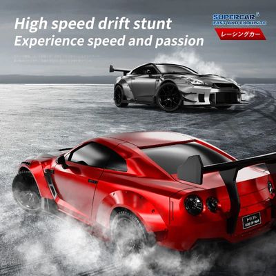 Nissan GT-R (R35) 4WD RC Drift Car With Tires & Traffic Cones_img_4