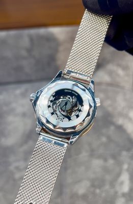 Omega 007 white dial_img_2