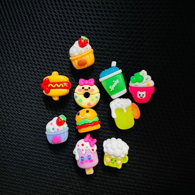 adorable 3D erasers! 🧁🍔🍭_img_1