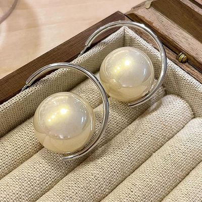 Elegant pearl earring. 99 Taka only_img_6