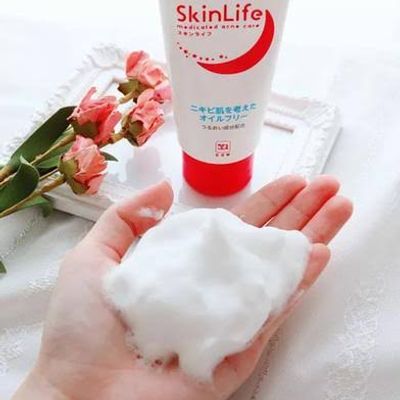 SkinLife Facial Cleansing Foam Medicated Acne Care Face Wash 130g_img_1