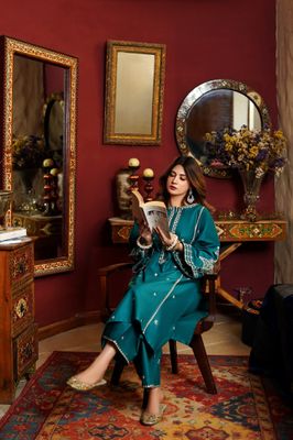 Premium Pakistani Two-Piece_img_1
