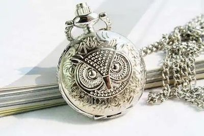Retro Pocket Watch With Chain_img_4