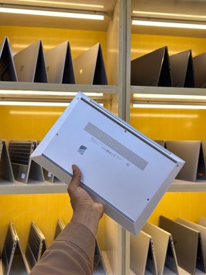 Hp elitbook 840 G8 (No Touchscreen)_img_9