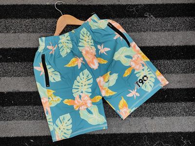 Premium Ttendy print short_img_0