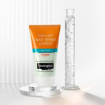 Neutrogena Spot Stress Control Daily Scrub – 150ml_img_1