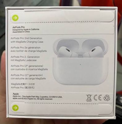 Apple AirPods Pro (2nd Gen) Dubai version._img_2