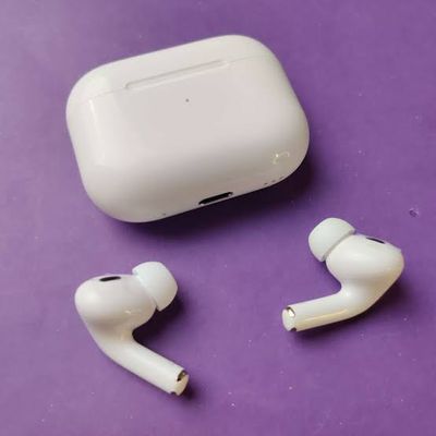 Apple AirPods Pro (2nd Gen) Dubai version._img_3