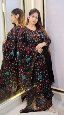 থ্রি পিছ_img_0