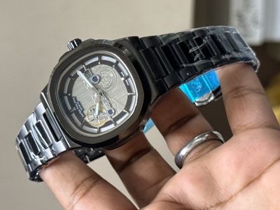 PATEK FULL BLACK SWEEP MOVEMENT_img_0