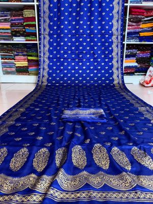 Japani Silk Skin Print Sharee with Blouse Piece_img_2