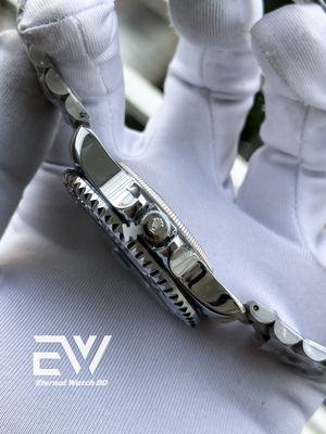 ROLEX YACHT MASTER SWEEP BLACK DIAL SILVER CASE_img_3