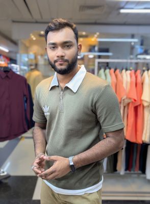 trandy Rip Zipper Polo_img_2