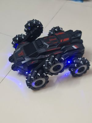 RC Stunt Car with 6 Wheels, Music and Lights_img_3