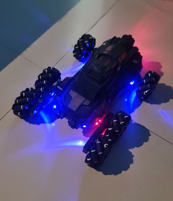 RC Stunt Car with 6 Wheels, Music and Lights_img_11