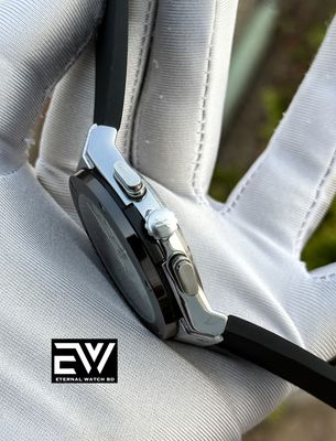 HUBLOT CLASSIC FUSION BLACK SILICON BELT WHITE DIAL SILVER CASE_img_1