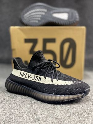 Yeezy Boost 350 V2 Core Black White_img_1