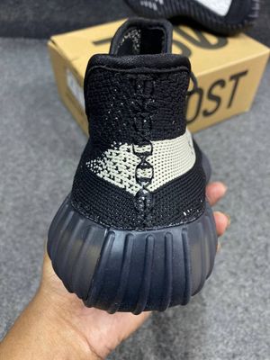 Yeezy Boost 350 V2 Core Black White_img_3