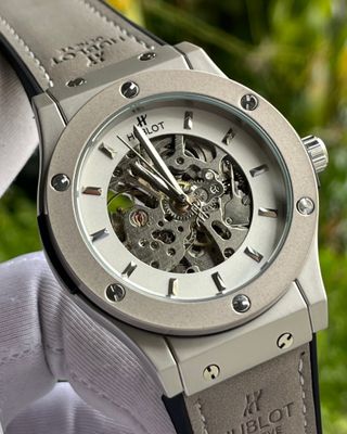 HUBLOT SKELETON AUTOMATIC GREY VELVET BELT (AA)_img_2