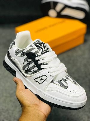 LV Trainer Black_img_1